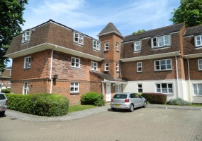 Greenacres, North Parade, Horsham, 2 Bedrooms Bedrooms, ,1 BathroomBathrooms,Flat,For Rent,Greenacres, North Parade,1,1014