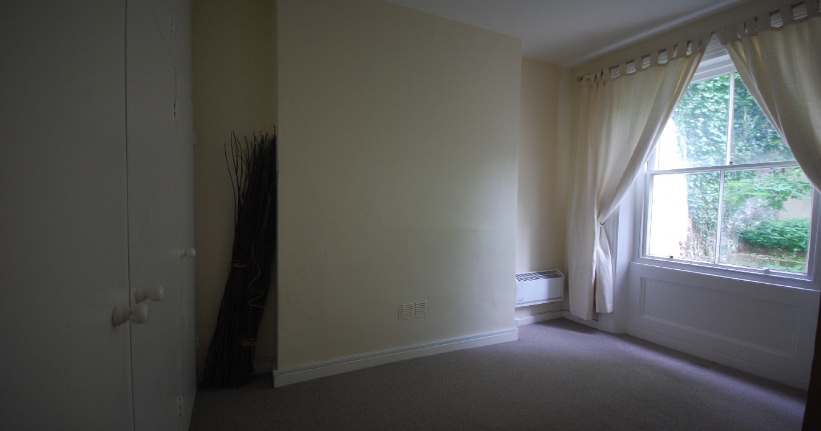 Roundhill Crescent, Brighton, 1 Bedroom Bedrooms, ,1 BathroomBathrooms,Flat,For Rent,Roundhill Crescent ,1025