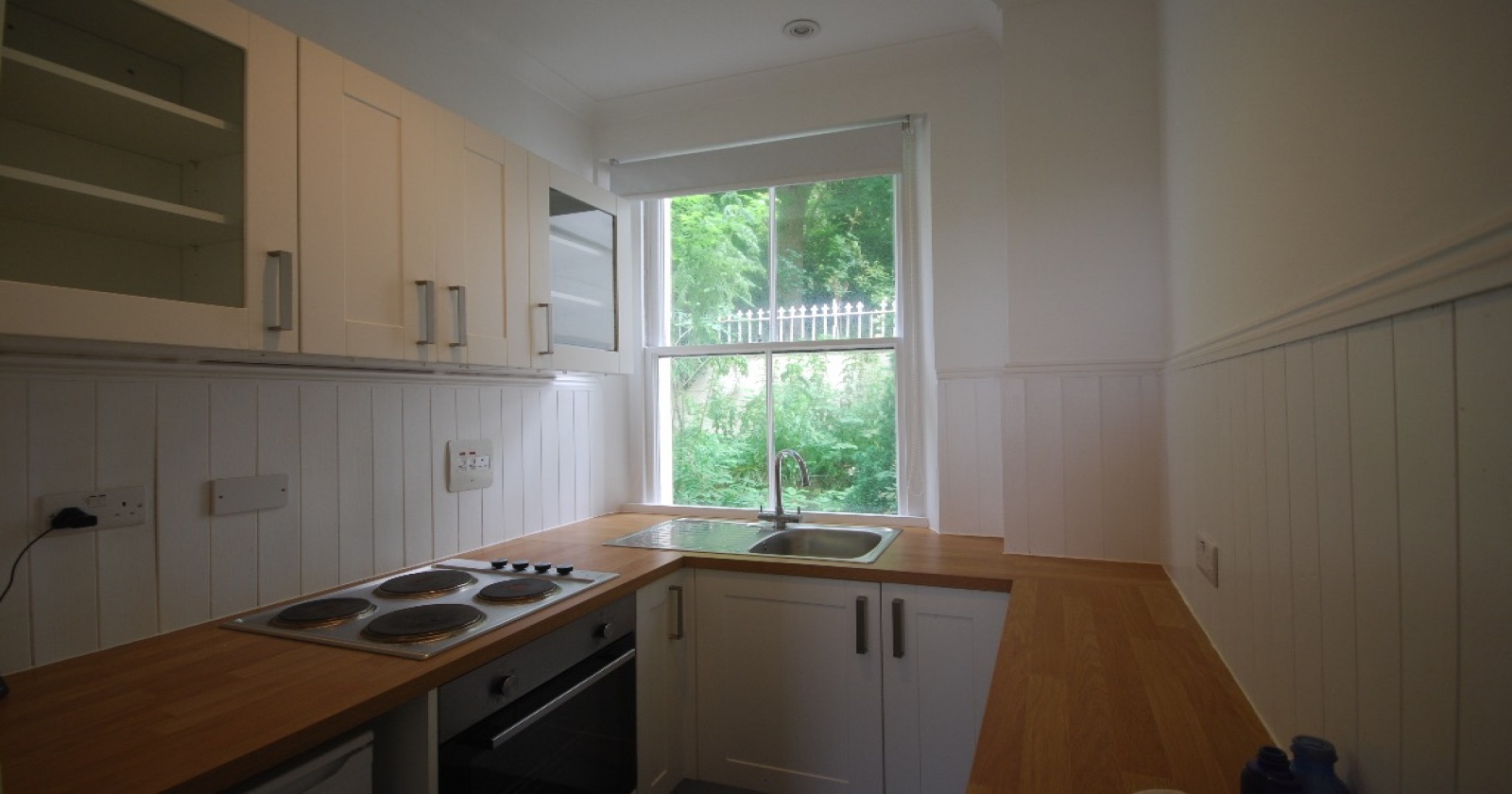 Roundhill Crescent, Brighton, 1 Bedroom Bedrooms, ,1 BathroomBathrooms,Flat,For Rent,Roundhill Crescent ,1025